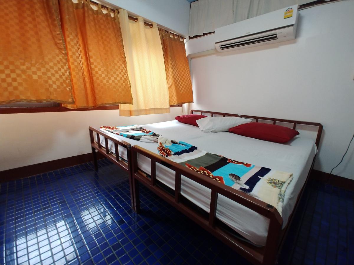 Prasuri Guest House Бангкок Экстерьер фото